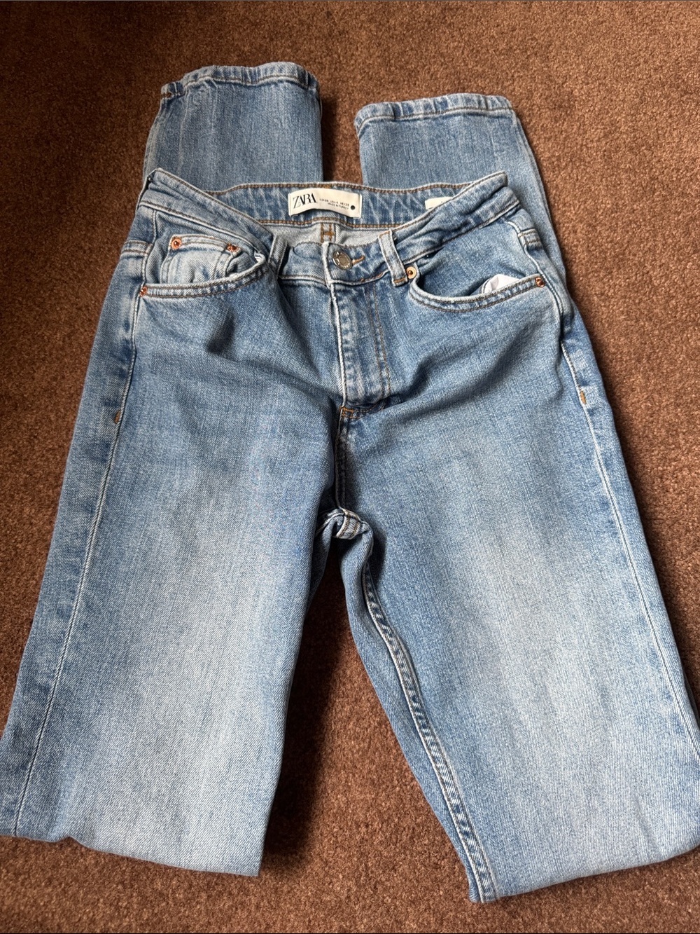 Zara women  Light Blue Straight with slit at the bottom of Jeans